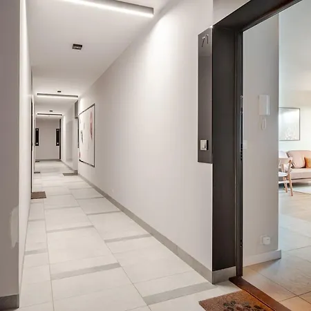 Cosy With A Comfy Work Space - Book It Apartman