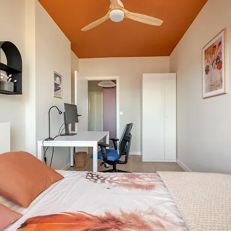 Apartman Cosy With A Comfy Work Space - Book It Varsó