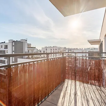 Appartamento Cosy With A Comfy Work Space - Book It *