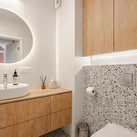 Cosy With A Comfy Work Space - Book It * Varsavia