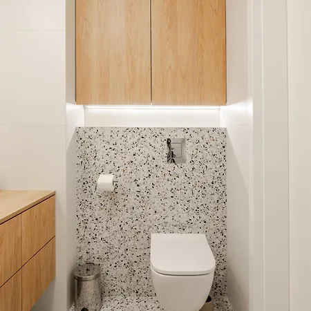 Apartament Cosy With A Comfy Work Space - Book It Warszawa